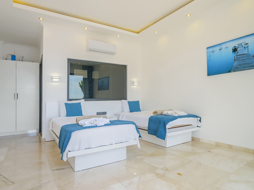  gece  -  Kasım
  | Kalkan Kördere'de Deniz Manzaralı 8 Kişilik Aile Villası: Çocuk Havuzlu ve Jakuzili